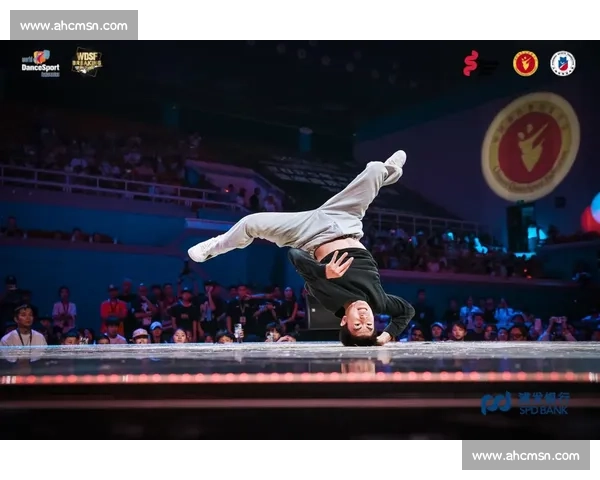 亚青赛霹雳舞中日巅峰对决 中国包揽双冠 亚青赛霹雳舞中日巅峰对决 中国包揽双冠
