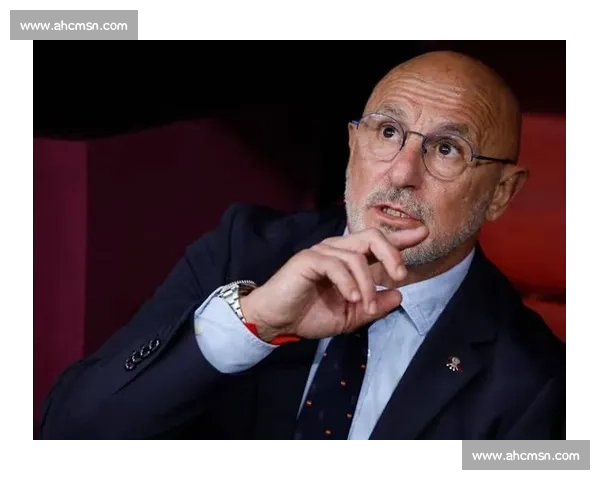 格里马尔多眼中的 “团队”:德拉富恩特的足球哲学 格里马尔多眼中的 “团队”:德拉富恩特的足球哲学