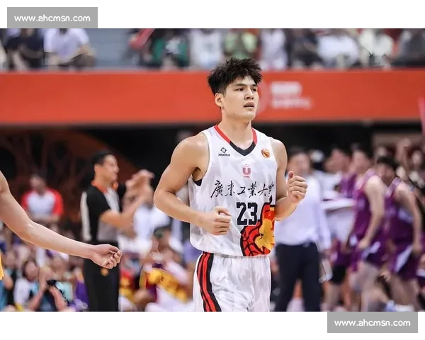 广东北控交易陷僵局！杜锋三筹码求购陈国豪，北控死磕胡明轩