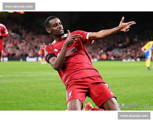 利物浦闪电重启伊萨克争夺战！斯基拉确认红军将提交升级版报价