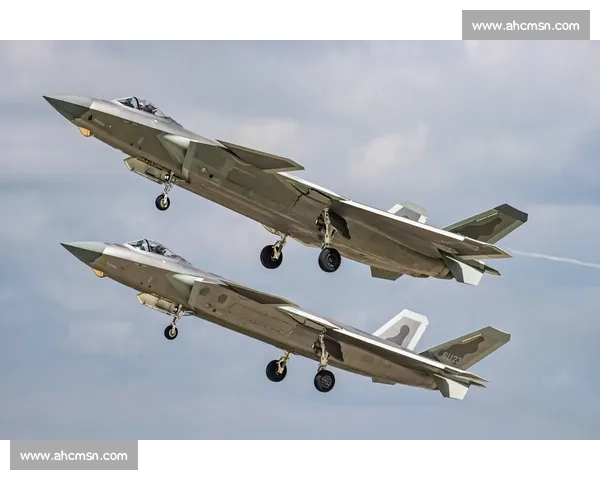 麦金尼精准捕捉战机!接腿抱摔 55 秒终结对手